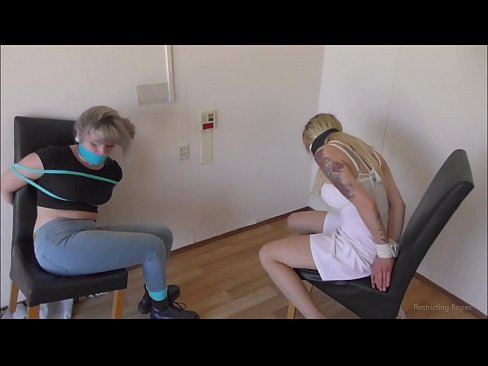 ❤️ Függő / Megkötözve és betömve / Szűzlány a bajban ☑ Pornó videó at hu.dewporn.ru ❌❤