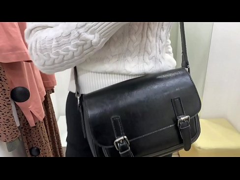 ❤️ Nyilvános maszturbáció a fiatal szuka FeralBerry egy dildóval a próbafülkében ☑ Pornó videó at hu.dewporn.ru ❌❤
